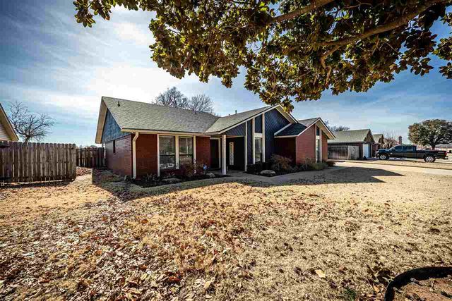 2509 NE Heritage Creek Dr, Lawton, OK 73507