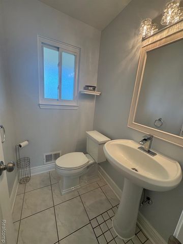 4137 Wingate Drive, Sterling Heights, MI 48310