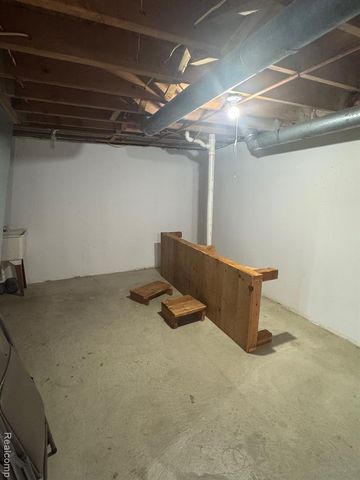 4137 Wingate Drive, Sterling Heights, MI 48310