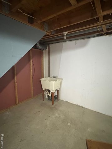 4137 Wingate Drive, Sterling Heights, MI 48310