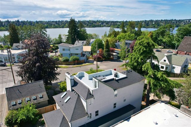 2107 N 63rd Street, Seattle, WA 98103