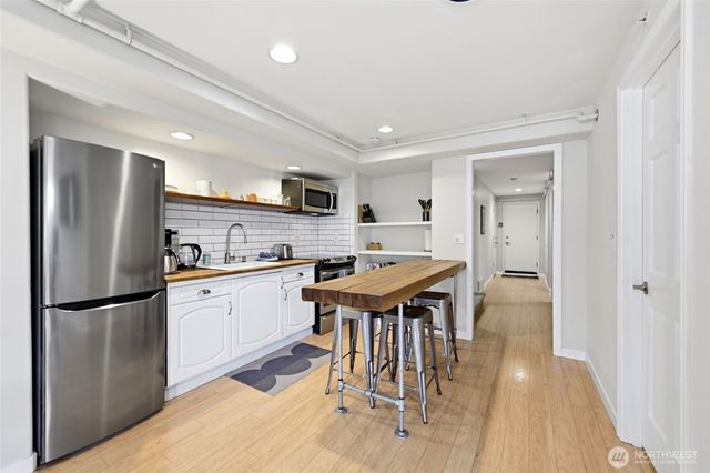 2107 N 63rd Street, Seattle, WA 98103