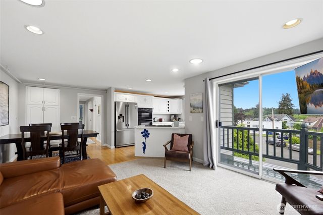 2107 N 63rd Street, Seattle, WA 98103