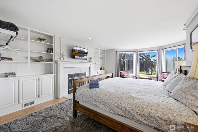 2107 N 63rd Street, Seattle, WA 98103