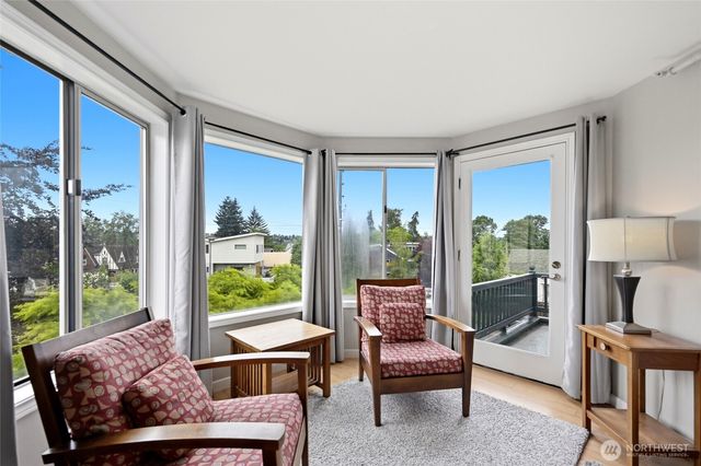 2107 N 63rd Street, Seattle, WA 98103