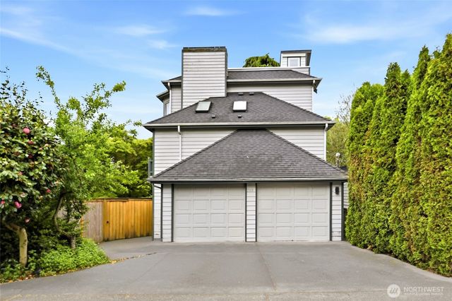 2107 N 63rd Street, Seattle, WA 98103