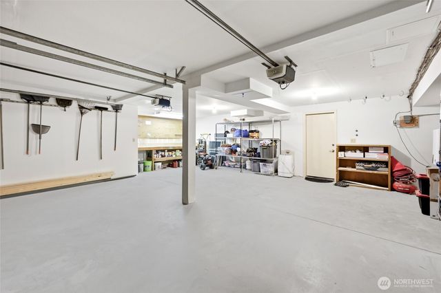 2107 N 63rd Street, Seattle, WA 98103
