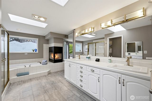 2107 N 63rd Street, Seattle, WA 98103