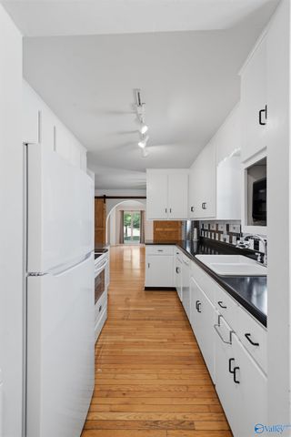 24187 Mooresville Road, Athens, AL 35613