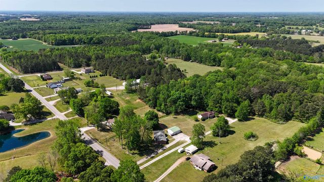 24187 Mooresville Road, Athens, AL 35613