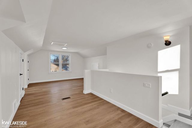 21194 Eastwood Boulevard, Warren, MI 48089