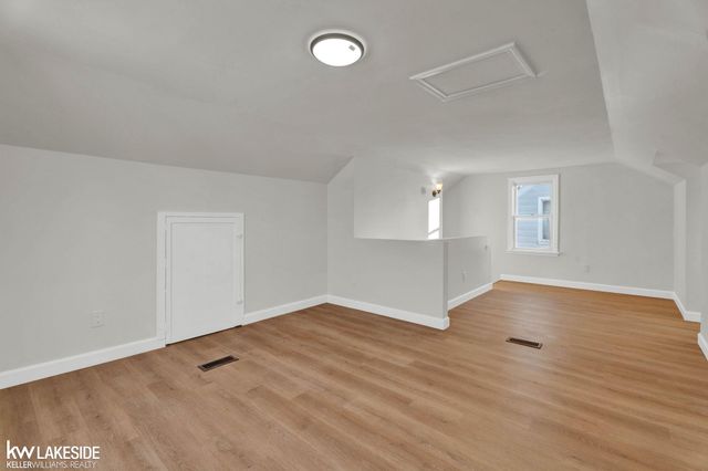 21194 Eastwood Boulevard, Warren, MI 48089