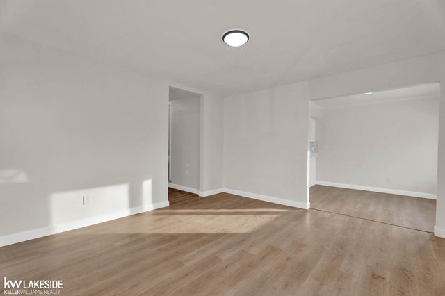 21194 Eastwood Boulevard, Warren, MI 48089