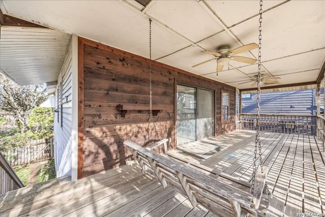 2748 Lakeshore, Canyon Lake, TX 78133