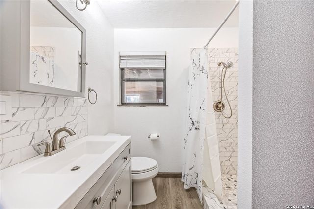 2748 Lakeshore, Canyon Lake, TX 78133