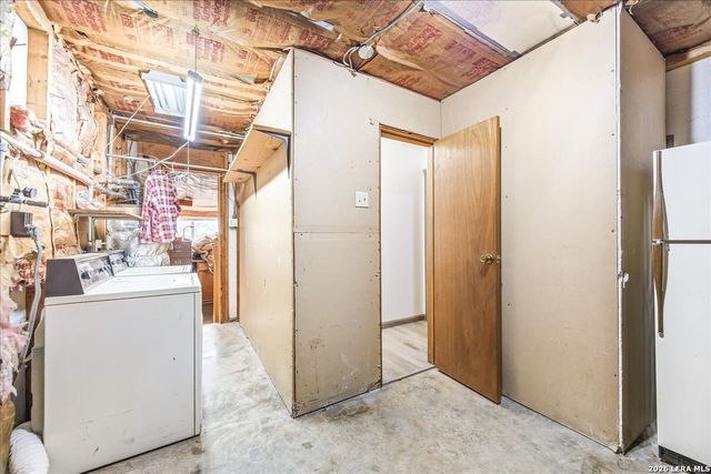 2748 Lakeshore, Canyon Lake, TX 78133