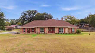 11206 Timber Creek Circle, Tyler, TX 75707
