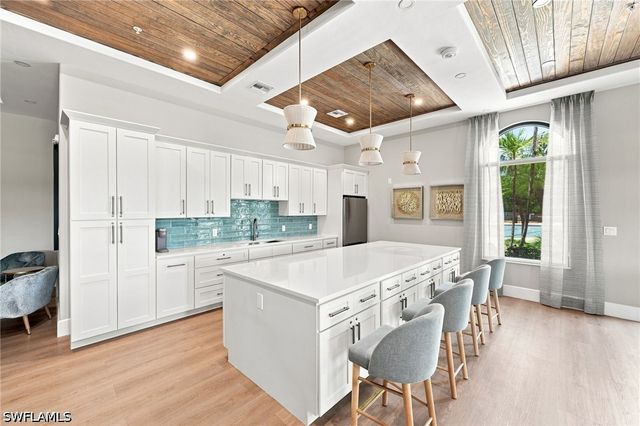 19790 Maddelena CIR, Estero, FL 33967