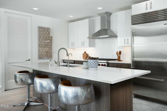 110 N Corcoran Street 2502, Durham, NC 27701