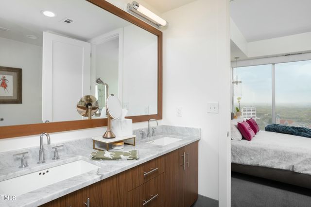 110 N Corcoran Street 2502, Durham, NC 27701