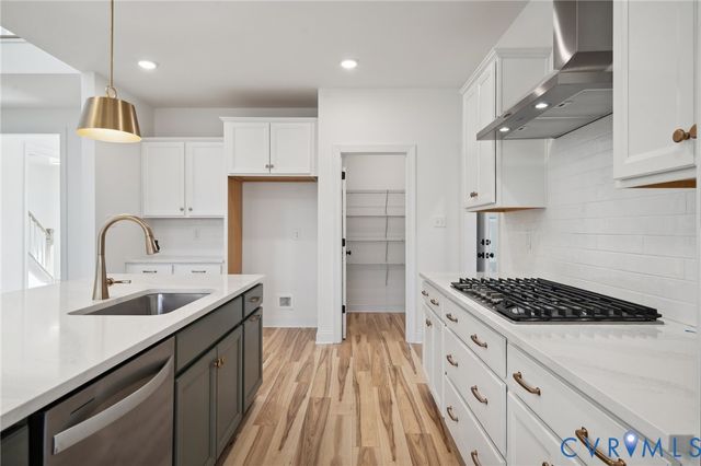 4517 North Waterside Dr, Lanexa, VA 23089