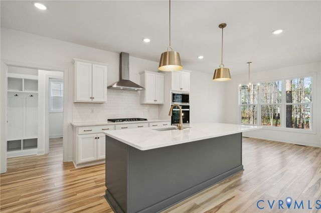 4517 North Waterside Dr, Lanexa, VA 23089