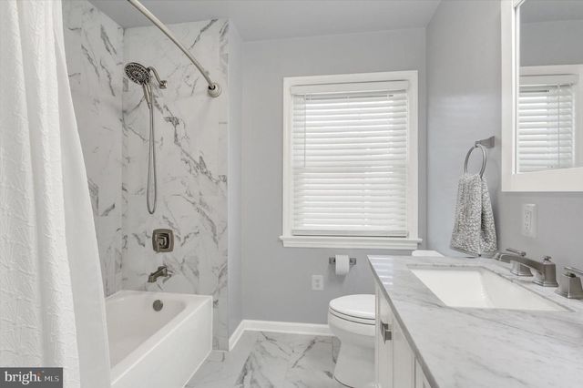 137 N STEPHEN PL, Hanover, PA 17331