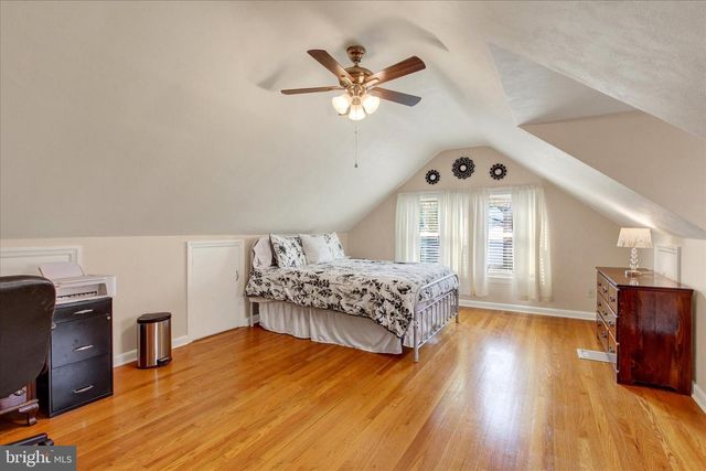 137 N STEPHEN PL, Hanover, PA 17331