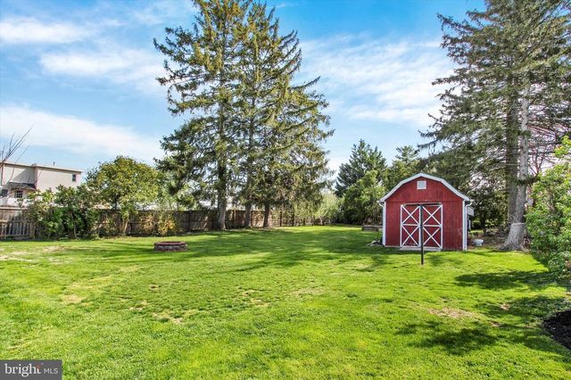 137 N STEPHEN PL, Hanover, PA 17331