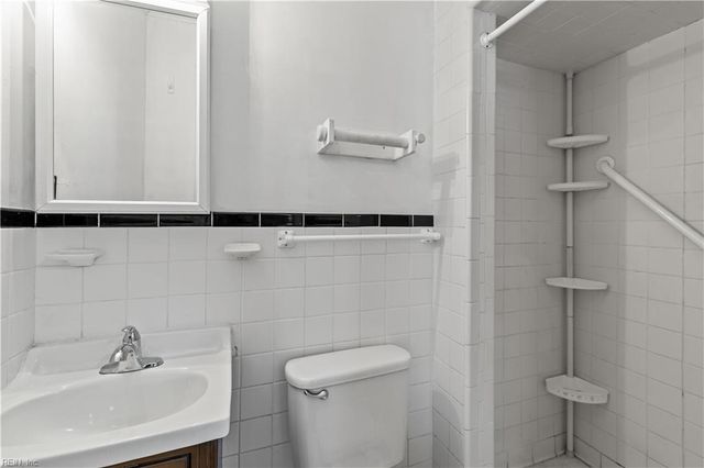 429 E Bayview BLVD, Norfolk, VA 23503