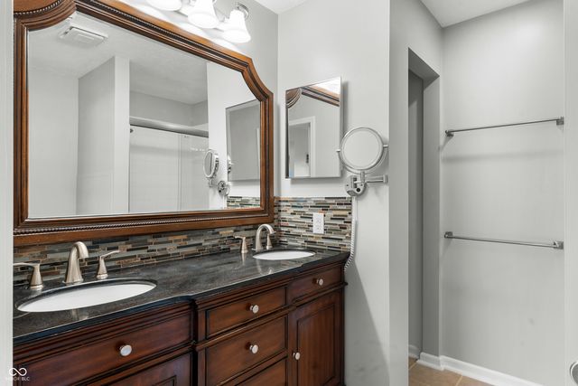 7335 Chapel Villas Lane B, Indianapolis, IN 46214