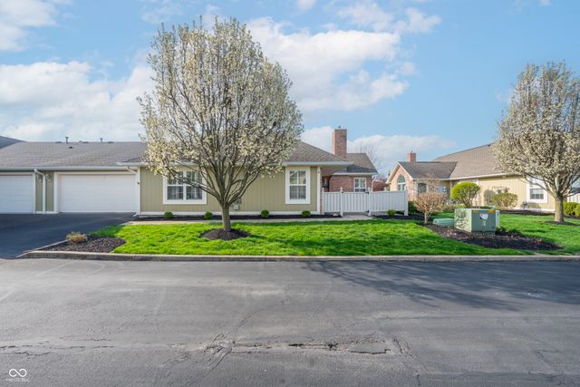 7335 Chapel Villas Lane B, Indianapolis, IN 46214