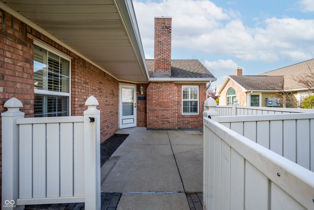 7335 Chapel Villas Lane B, Indianapolis, IN 46214