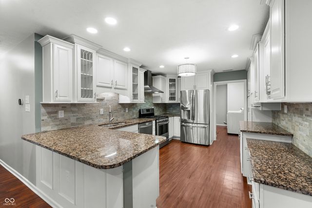 7335 Chapel Villas Lane B, Indianapolis, IN 46214