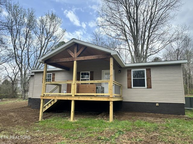 2506 Rugby Pike, Jamestown, TN 38556
