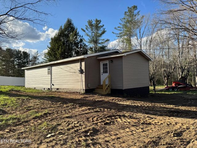 2506 Rugby Pike, Jamestown, TN 38556