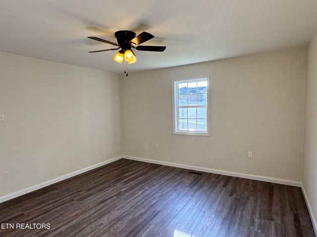 2506 Rugby Pike, Jamestown, TN 38556