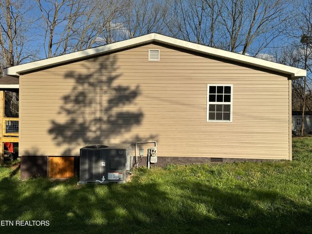 2506 Rugby Pike, Jamestown, TN 38556