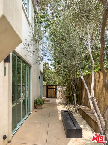 358 11th Street, Santa Monica, CA 90402