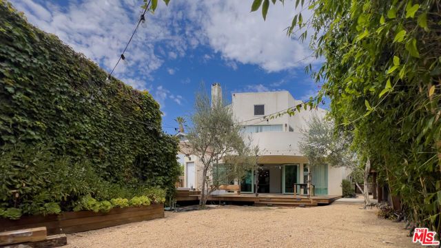 358 11th Street, Santa Monica, CA 90402