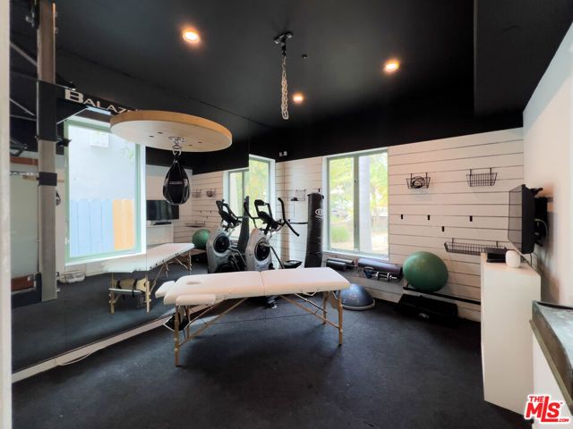 358 11th Street, Santa Monica, CA 90402
