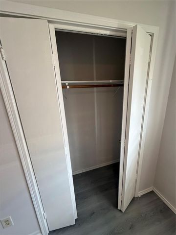 6618 Mccullum Road, Houston, TX 77489