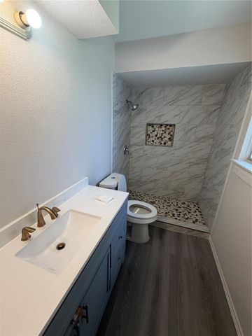 6618 Mccullum Road, Houston, TX 77489