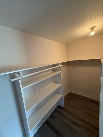 6618 Mccullum Road, Houston, TX 77489