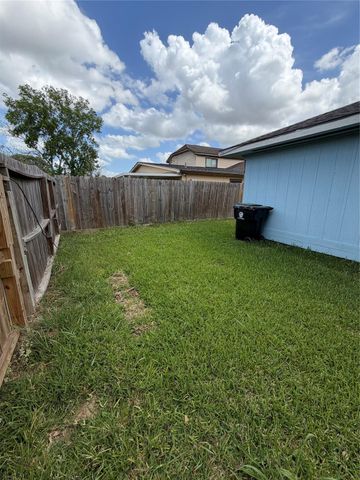 6618 Mccullum Road, Houston, TX 77489