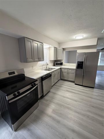 6618 Mccullum Road, Houston, TX 77489