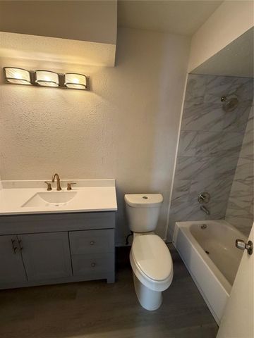 6618 Mccullum Road, Houston, TX 77489