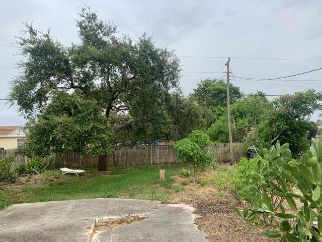 708 S Broadway, Lantana, FL 33462