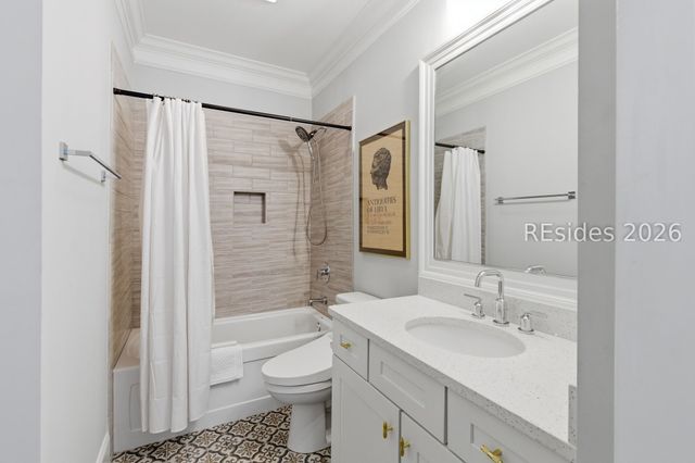 221 Flatwater Dr, Bluffton, SC 29910