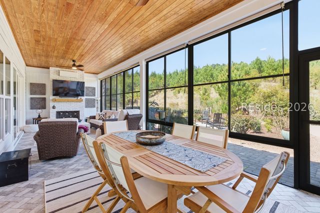 221 Flatwater Dr, Bluffton, SC 29910